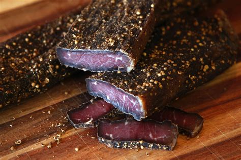  Biltong:  Thưởng Thức Chút Món Ngon Khô Xuất Chúng Từ Vùng đất Kimberley!